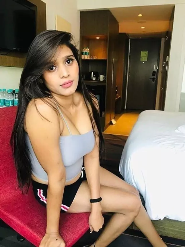 कॉल गर्ल्स सर्विस छोटी सादड़ी